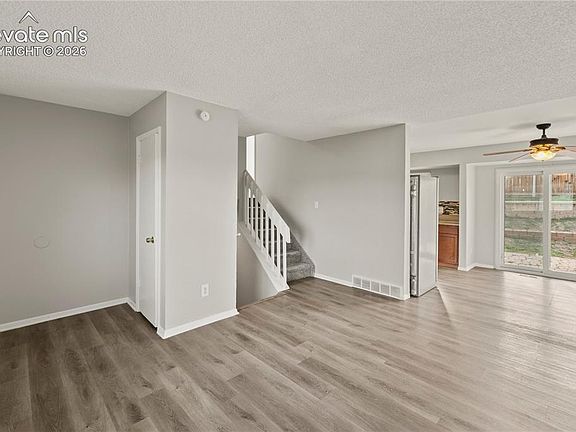 4th image of 4316 College View Dr