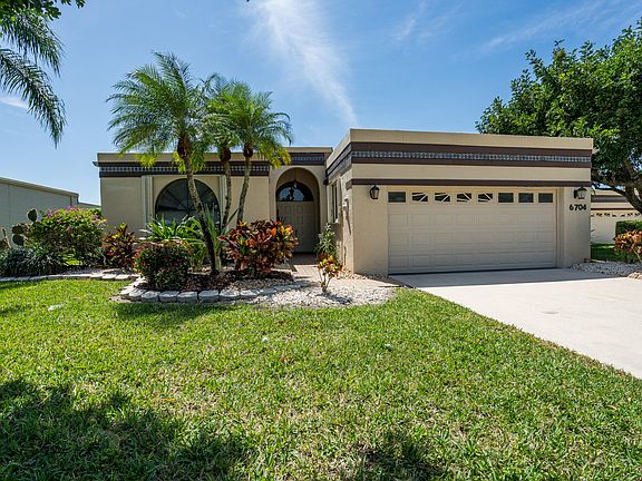 2nd image of 6704 Palermo Way