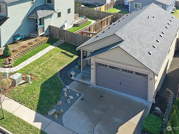3rd image of 378 NE OHenry Court