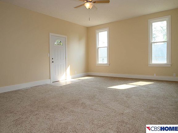 2nd image of 5001 Spencer St