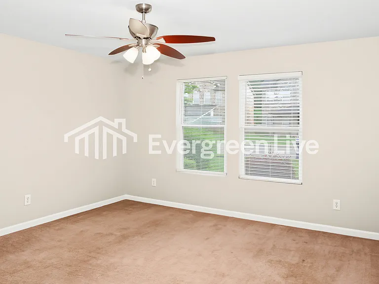 233 Laramie Cir NW — Photo 11