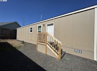 1085 W 1st Ave UNIT J, Junction City, OR 97448