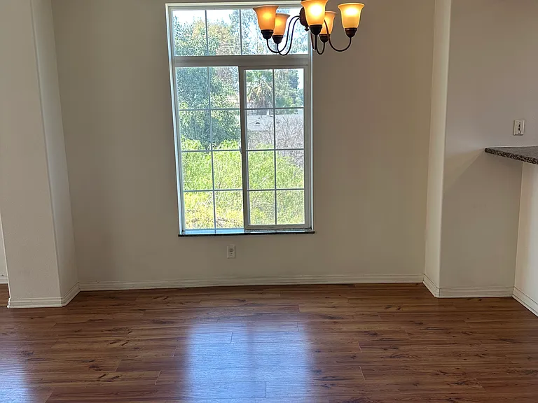 13639 Foster Ave #1 — Photo 6