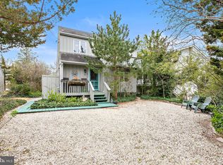 11 E 13th St, Barnegat Light, NJ 08006