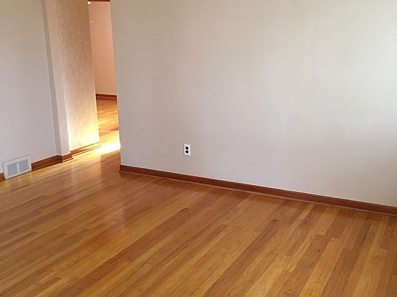 3rd image of 25518 Ursuline St