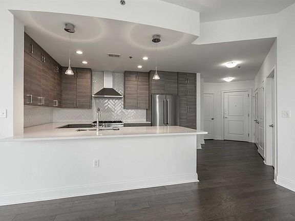 2nd image of 270 17th St NW #3101
