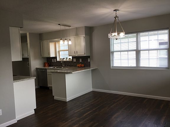 2nd image of 1412 Busseron St