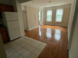 31-63 35th St #1A, Astoria, NY 11106