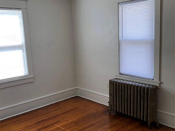 5th image of 1028 N Pearl St