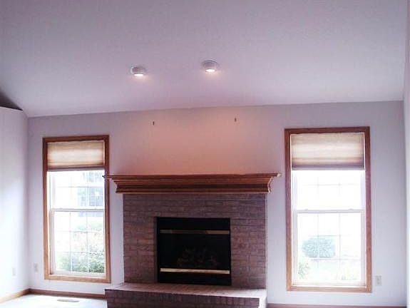 2nd image of 21337 Woodview Cir
