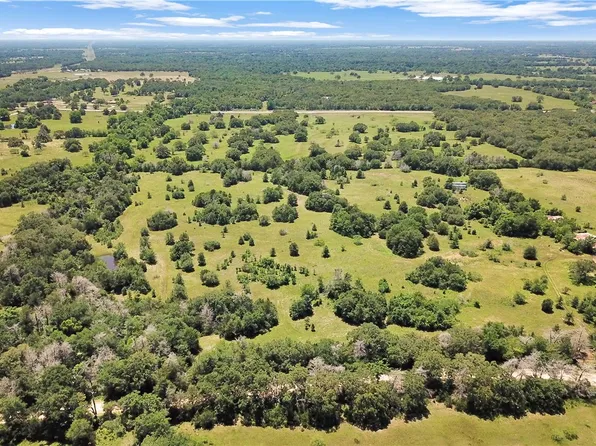 7629 Oxford Cemetery Rd, Madisonville, TX 77864