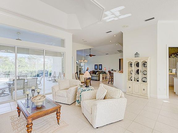 5th image of 4293 Corso Venetia Blvd