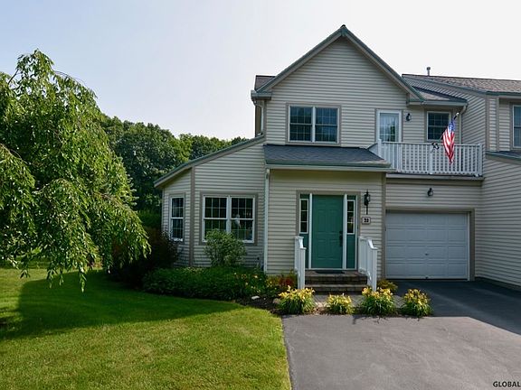 3rd image of 72 Vista Dr