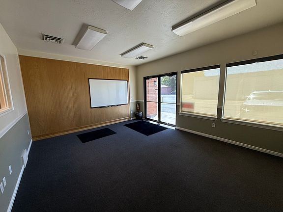 5th image of 360 S Fort Ln Suite 2-B