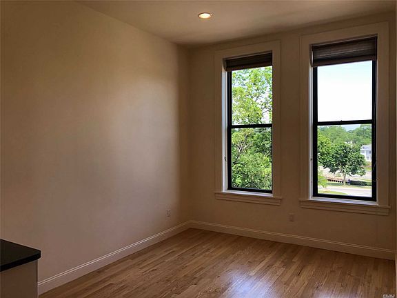 5th image of 303 Main St APT 2B