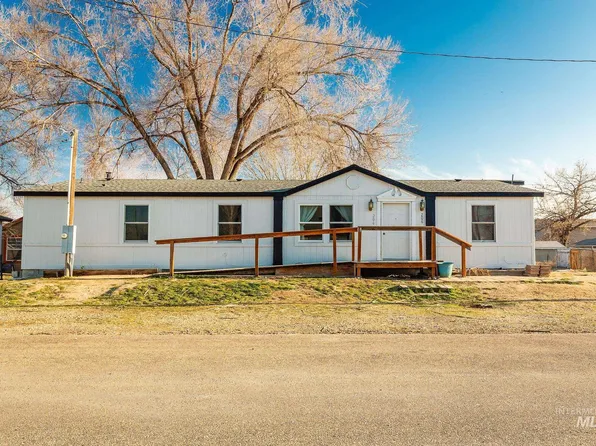 206 S 1st St, Parma, ID 83660