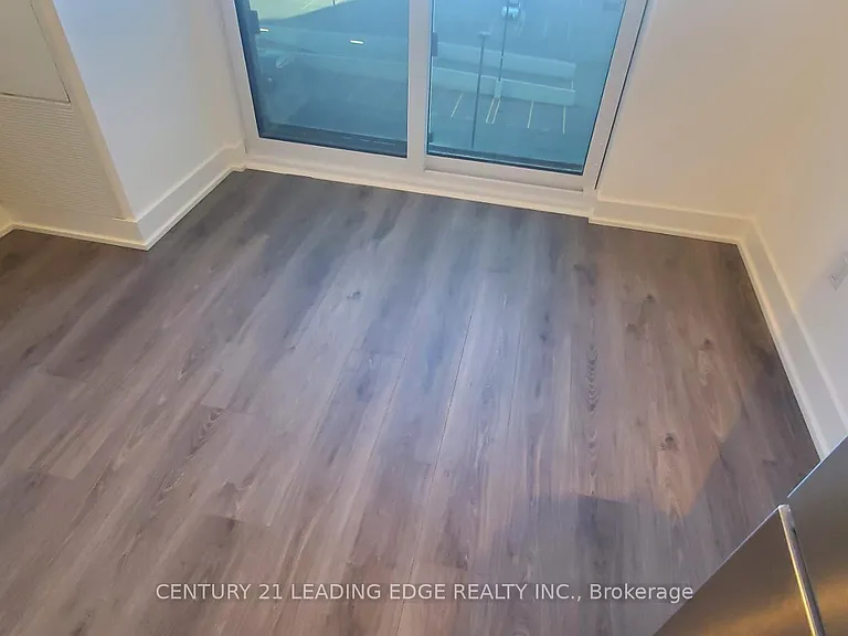 2545 Simcoe St N #803 — Photo 16