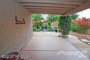 Cover Patio ( Photo by KC Creative Desig