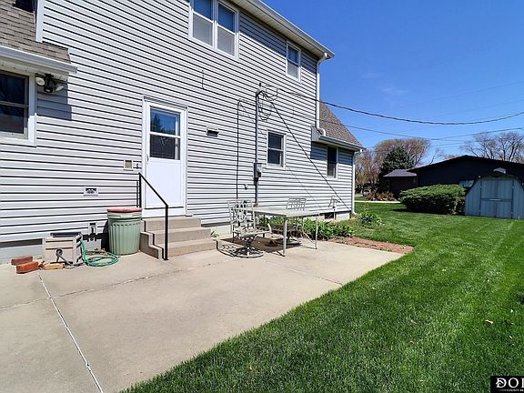 3rd image of 1935 Bramblewood Ln