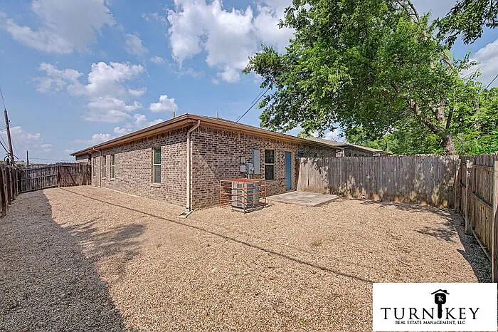 8039 Arbor Ave — Photo 23