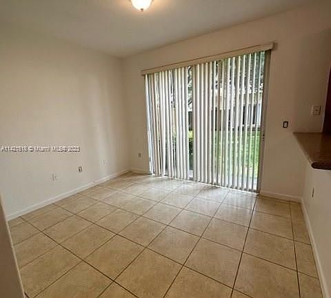4th image of 1522 SE 24th Ct #206