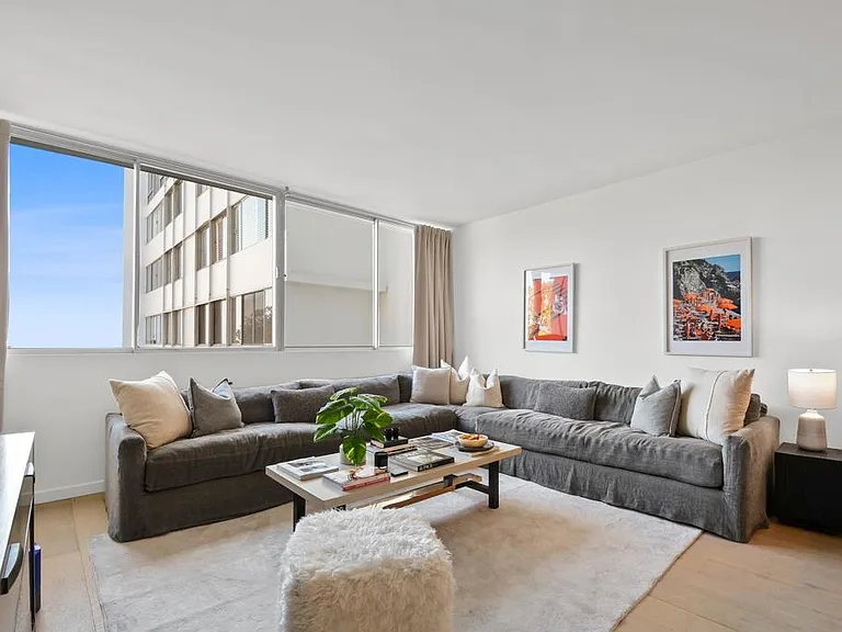 17352 W Sunset Blvd #204 — Photo 17