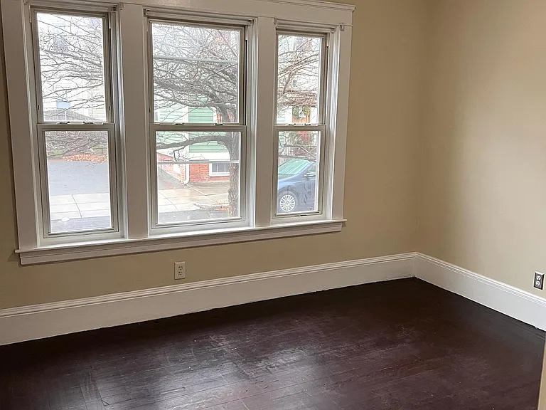 21 Kenyon St #1 — Photo 12