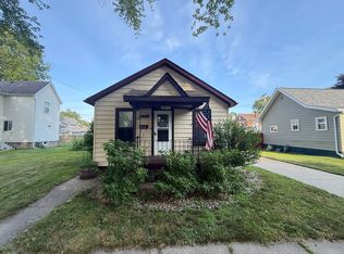 234 N Elizabeth St, Marine City, MI 48039