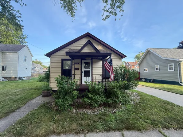 234 N Elizabeth St, Marine City, MI 48039