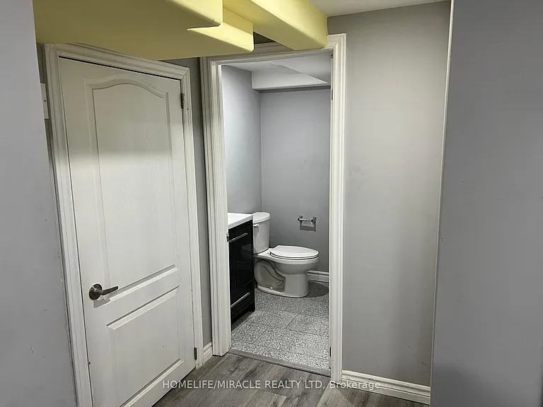 23 Jay Ct #LOWER — Photo 16