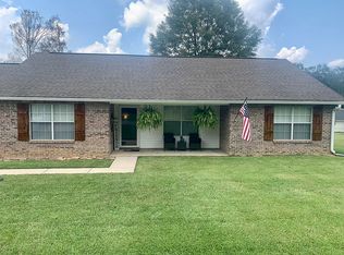 1008 Magnolia St E, Ellisville, MS 39437