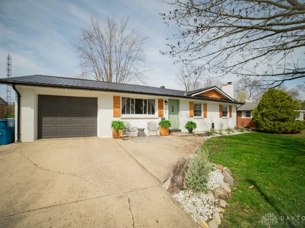 609 Fern Ave, Tipp City, OH 45371