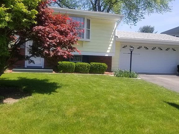 2nd image of 228 Lee Ave
