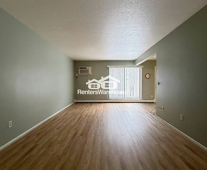 4648 Cedar Lake Rd S #1 — Photo 7