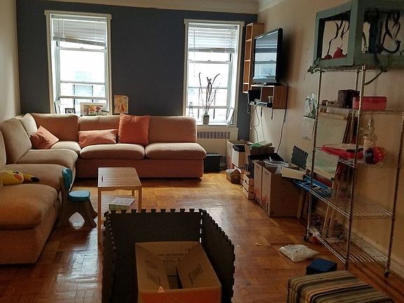 4th image of 4115 45th St APT 4M