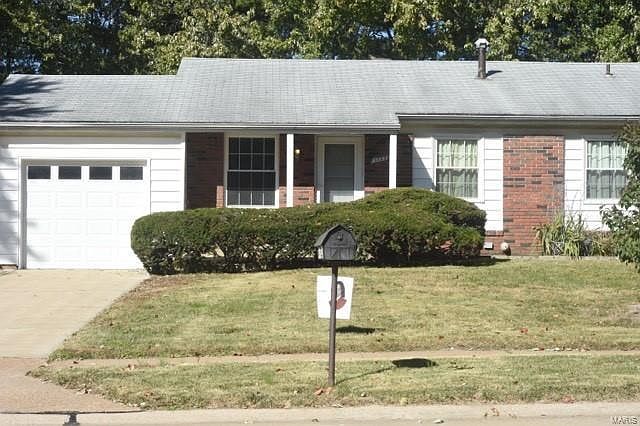 1st image of 7405 Lynn Grove Ct
