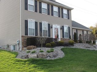 2 Woods Ln, Sayreville, NJ