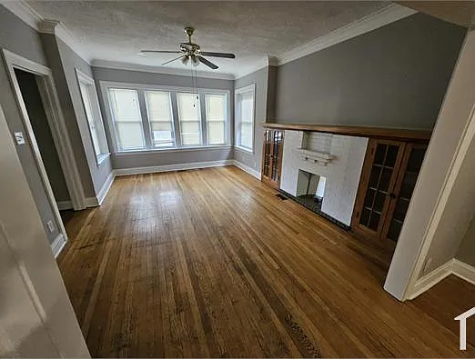 6136 S Richmond St — Photo 1