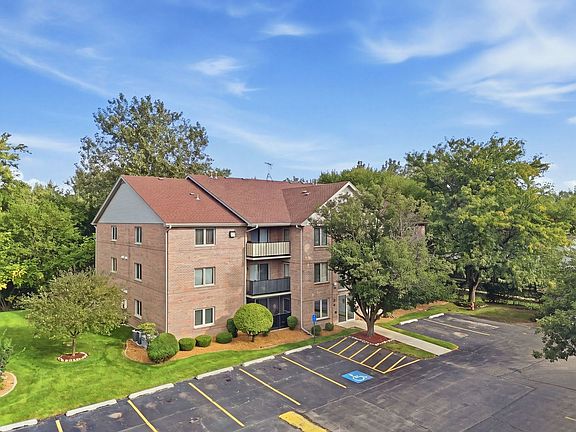 3rd image of 10268 Southwest Hwy APT 3B