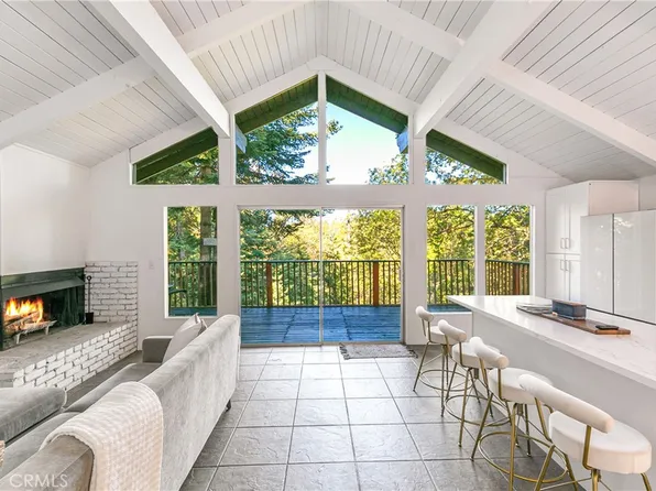 628 Rose Ln, Twin Peaks, CA 92391