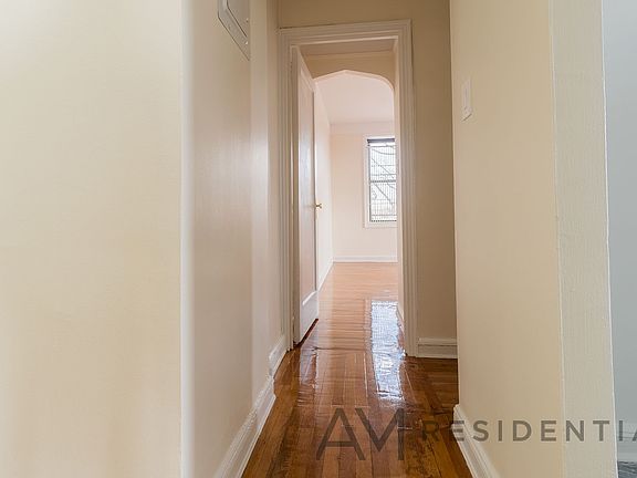 3rd image of 2147 E 17th St #43
