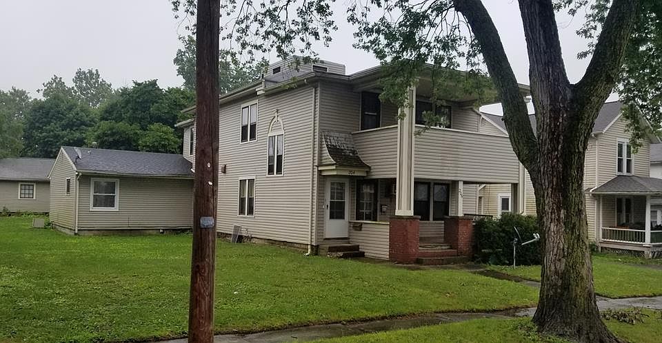 1st image of 204 S 206 High St
