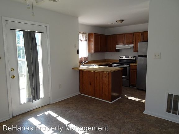 4th image of 4155 Bluebird Dr