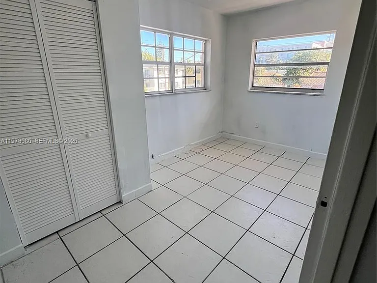 609 SW 14th Ave #2 — Photo 7