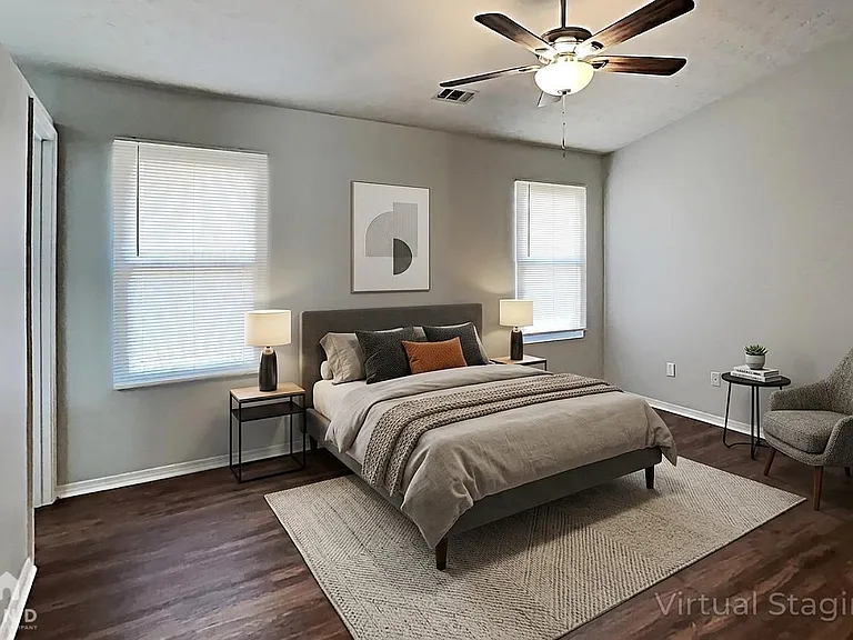 6454 Eastbriar Dr — Photo 3