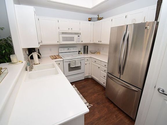 5th image of 3833 S Big River Way Unit 3