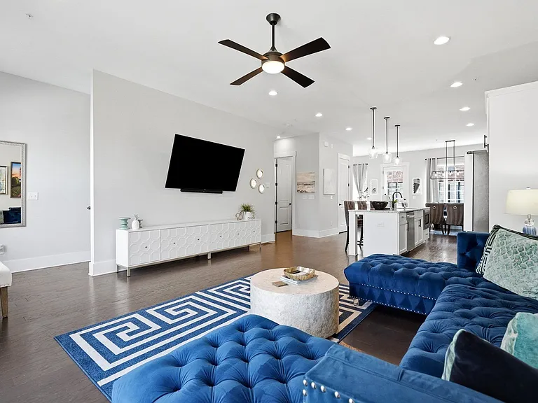 285 Castleberry Hill Walk SW — Photo 10