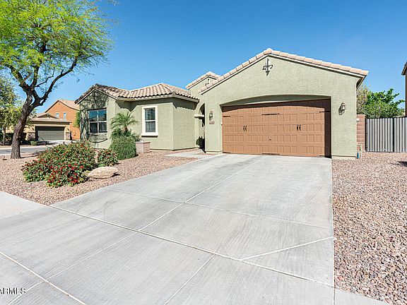 3rd image of 2168 E INDIAN WELLS Drive