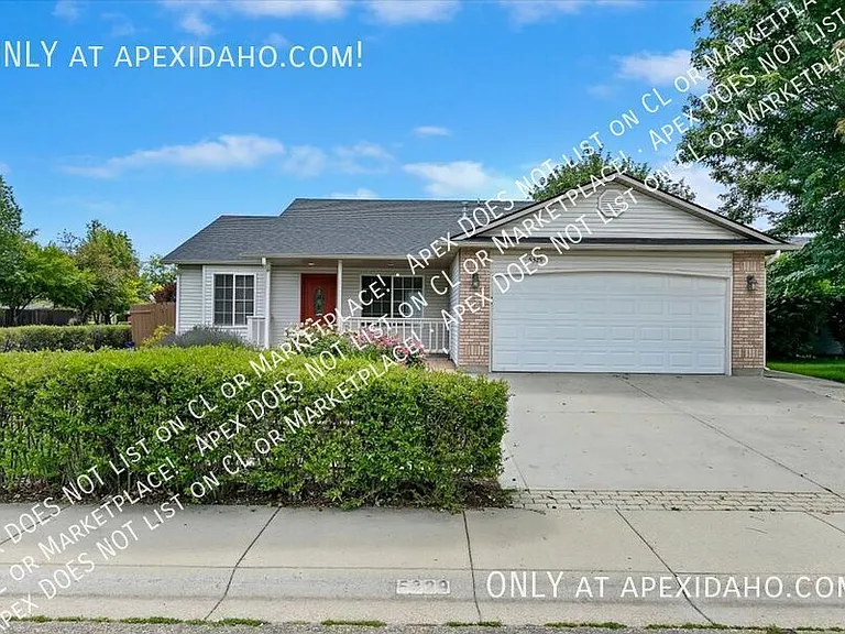 5329 N Forbes Ave — Photo 1