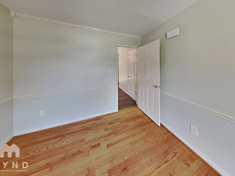 2024 Julian Ln — Photo 9